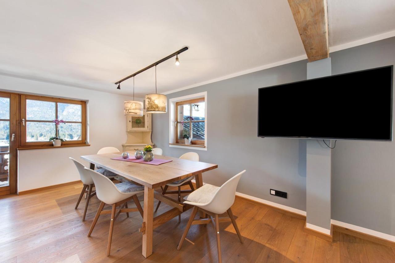 Ferienwohnung Riesserbaur การ์มิช-พาร์เทนเคียร์เชน ภายนอก รูปภาพ