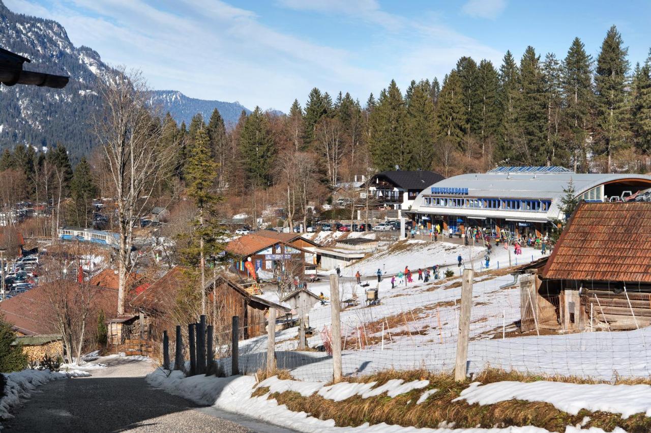 Ferienwohnung Riesserbaur การ์มิช-พาร์เทนเคียร์เชน ภายนอก รูปภาพ