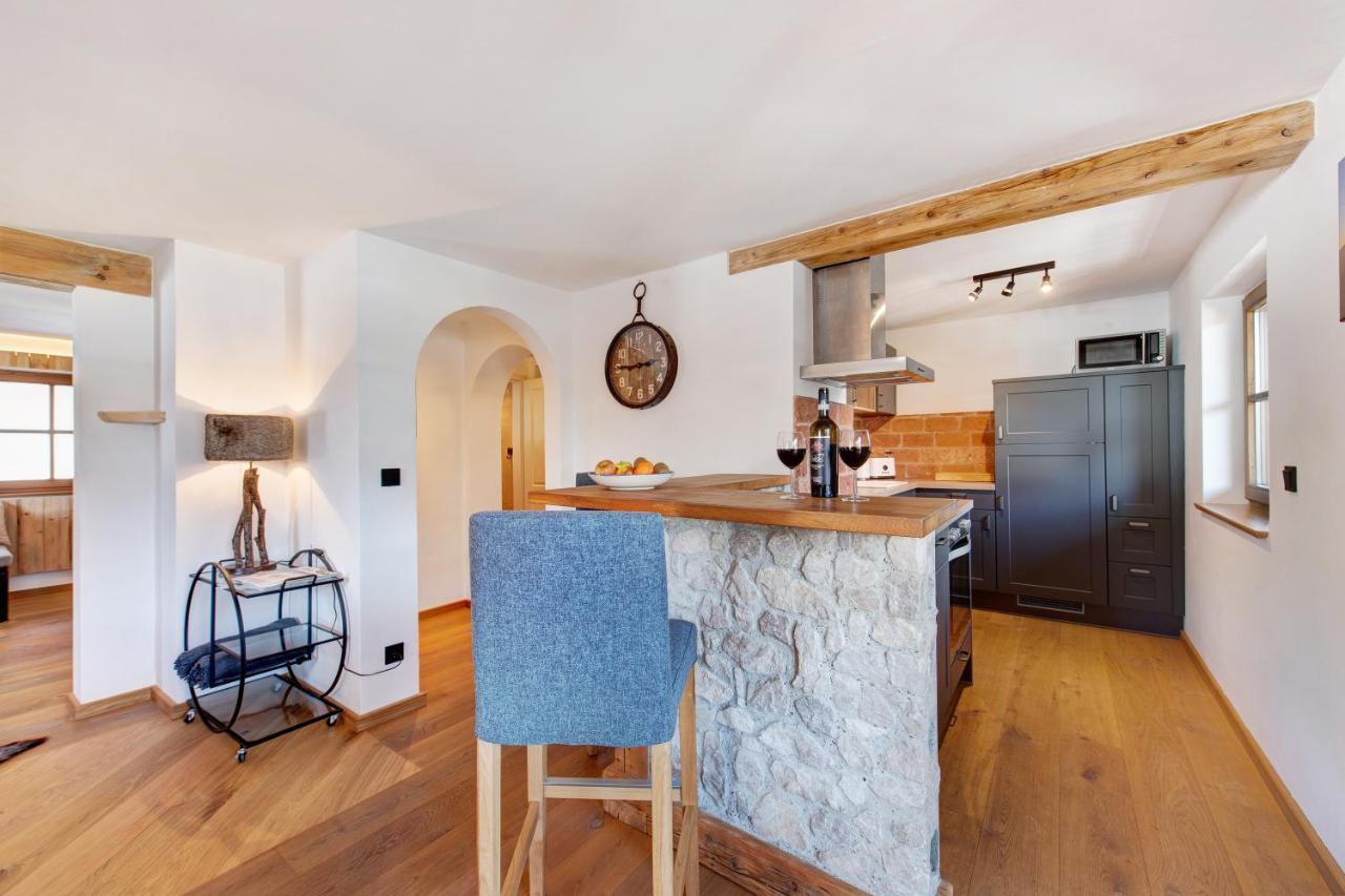 Ferienwohnung Riesserbaur การ์มิช-พาร์เทนเคียร์เชน ภายนอก รูปภาพ